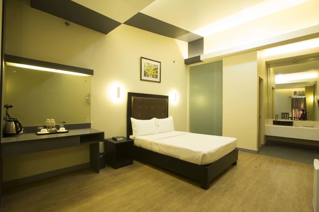 The Lucky 9 Budget Hotel Tagum Экстерьер фото