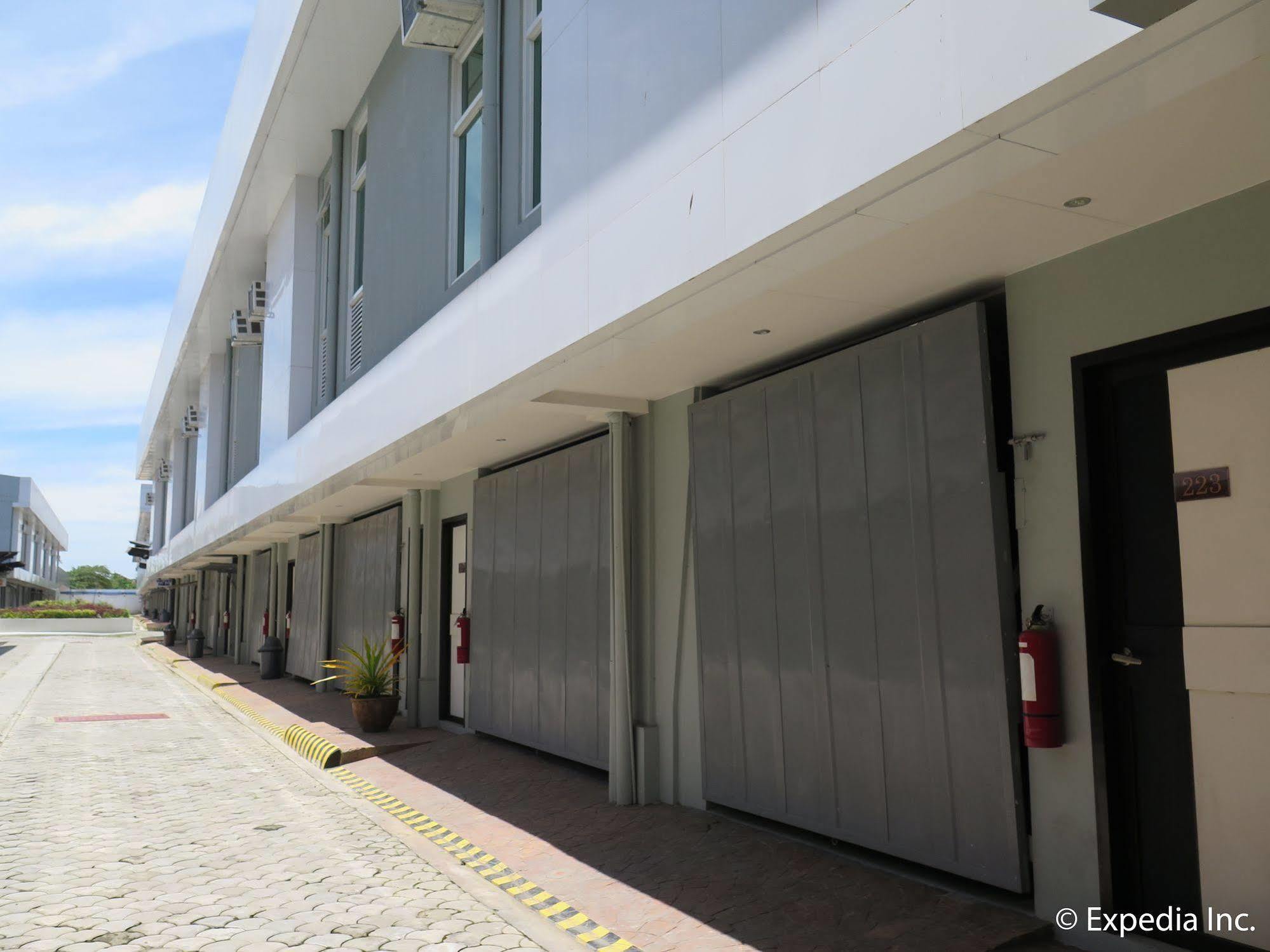 The Lucky 9 Budget Hotel Tagum Экстерьер фото