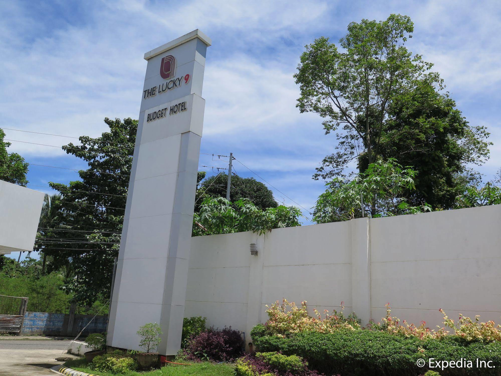 The Lucky 9 Budget Hotel Tagum Экстерьер фото
