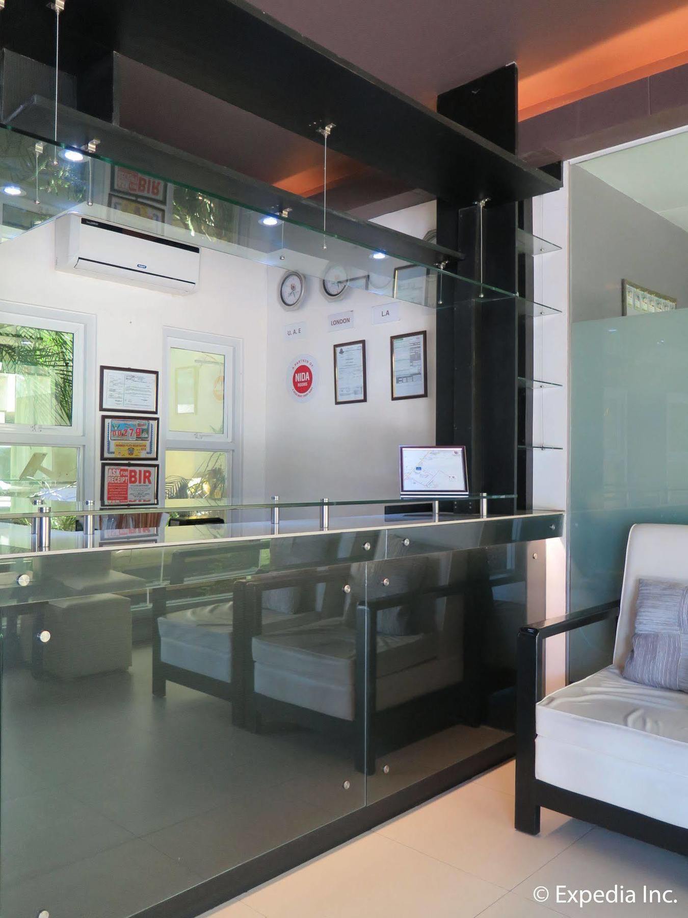 The Lucky 9 Budget Hotel Tagum Экстерьер фото