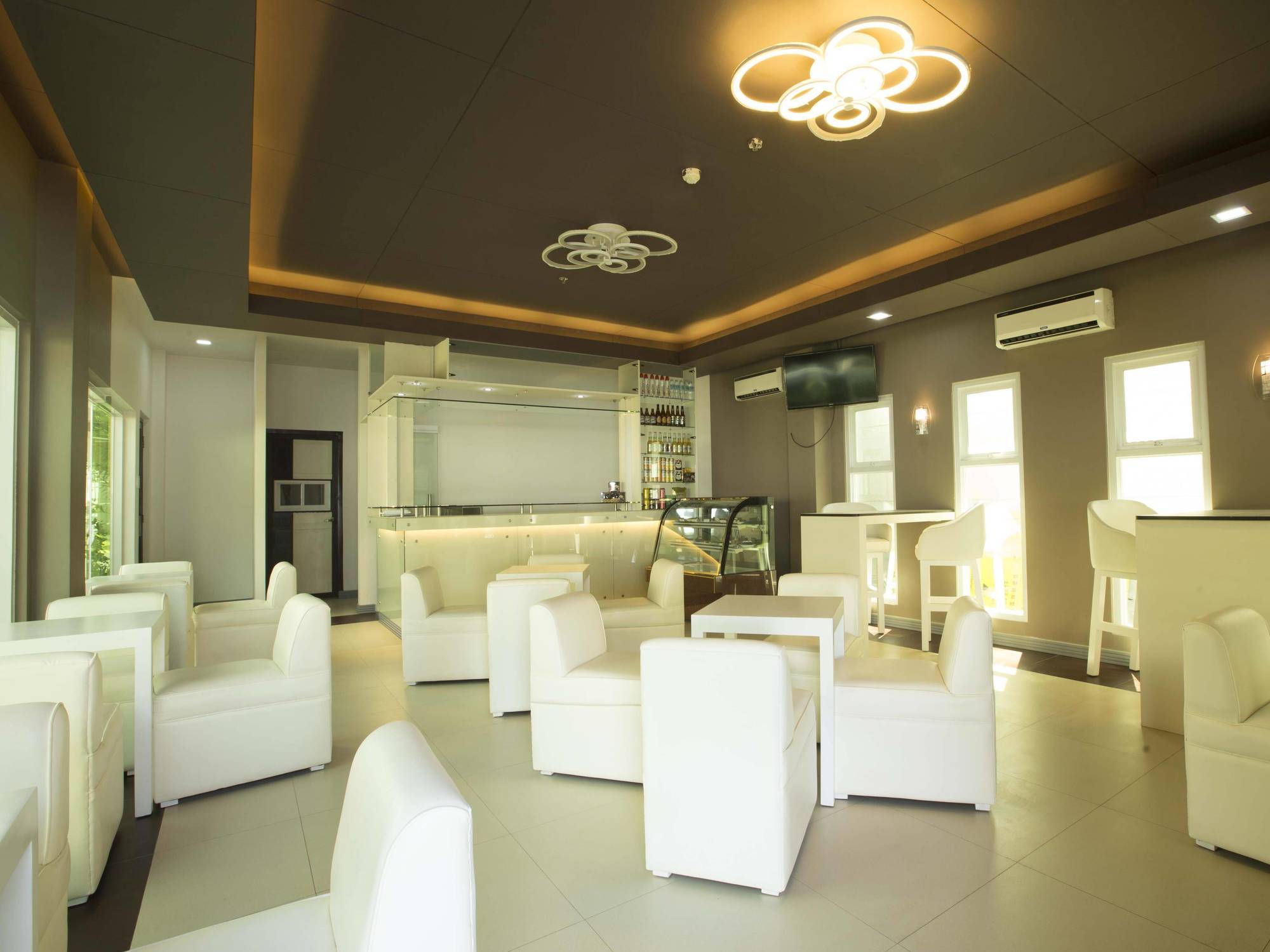 The Lucky 9 Budget Hotel Tagum Экстерьер фото