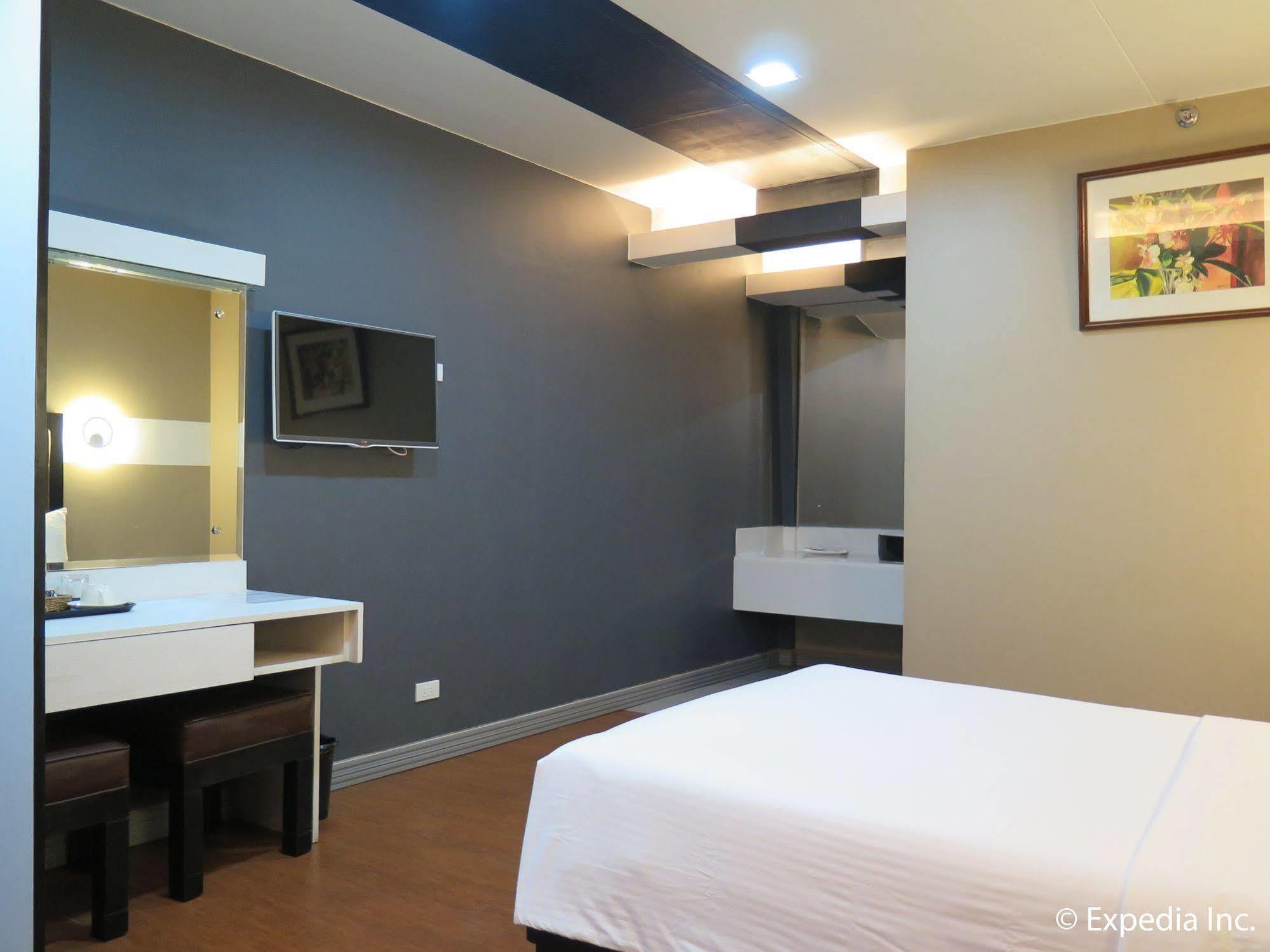 The Lucky 9 Budget Hotel Tagum Экстерьер фото