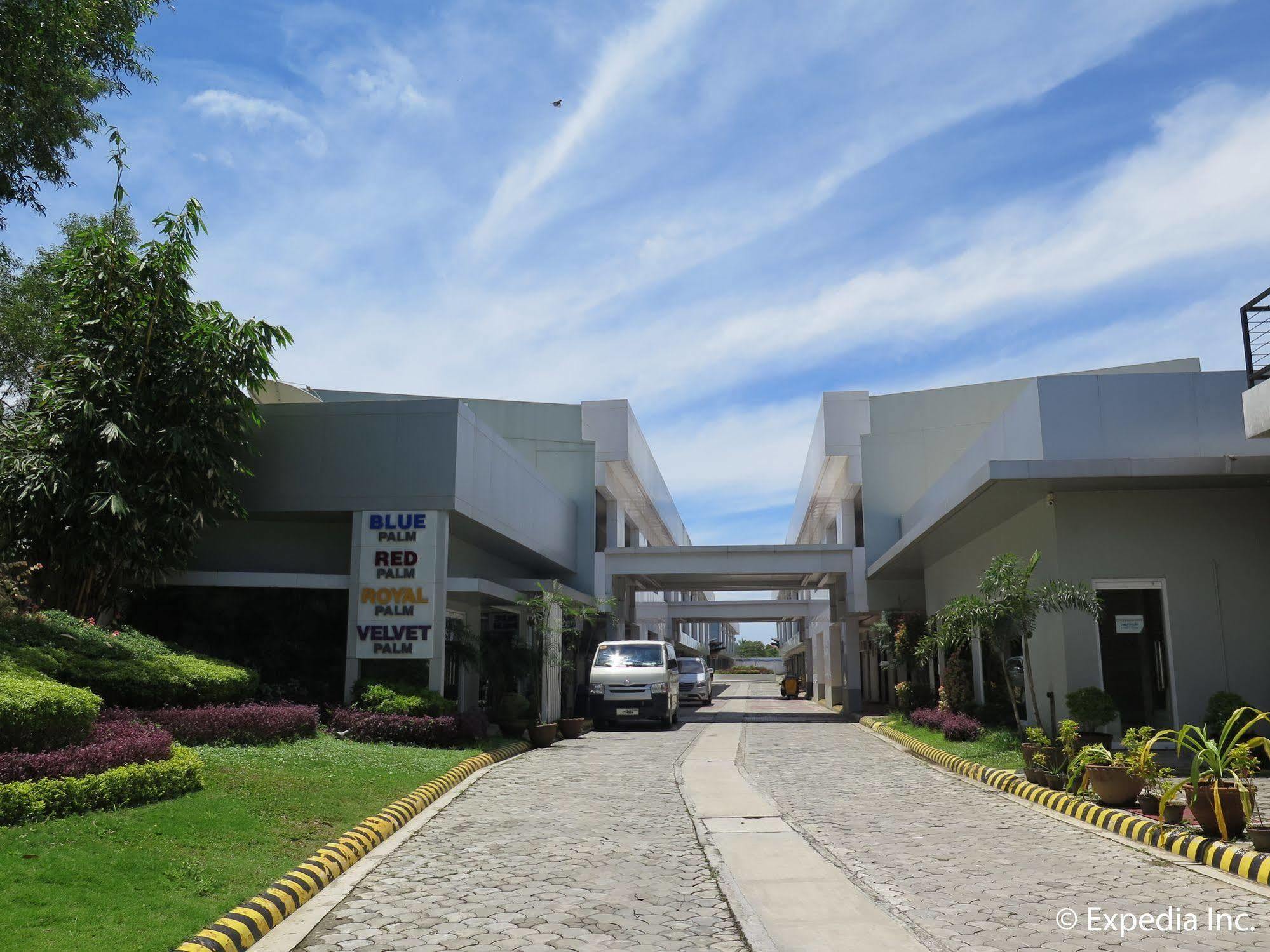 The Lucky 9 Budget Hotel Tagum Экстерьер фото
